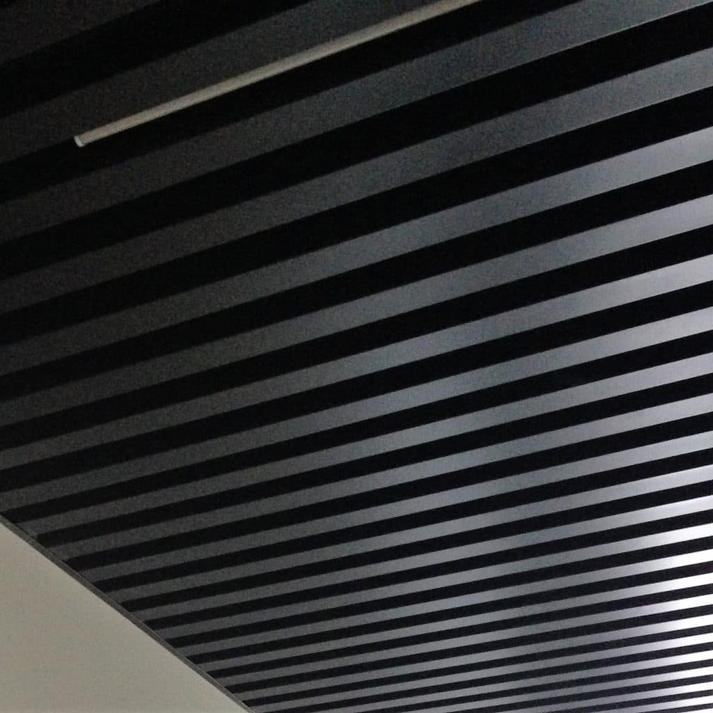 Кубообразный реечный потолок Албес черный